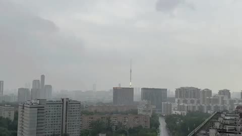 🌪Meanwhile, a tornado was spotted in Moscow, and lightning struck the Ostankino tower⚡️