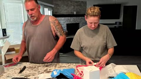 Canadian mystery box #live Kimmy