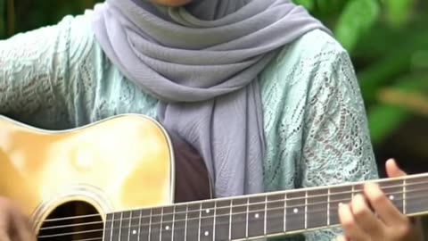 Elegant Muslimah & Guitar Vibes 🌸 | #shorts #acousticmusic
