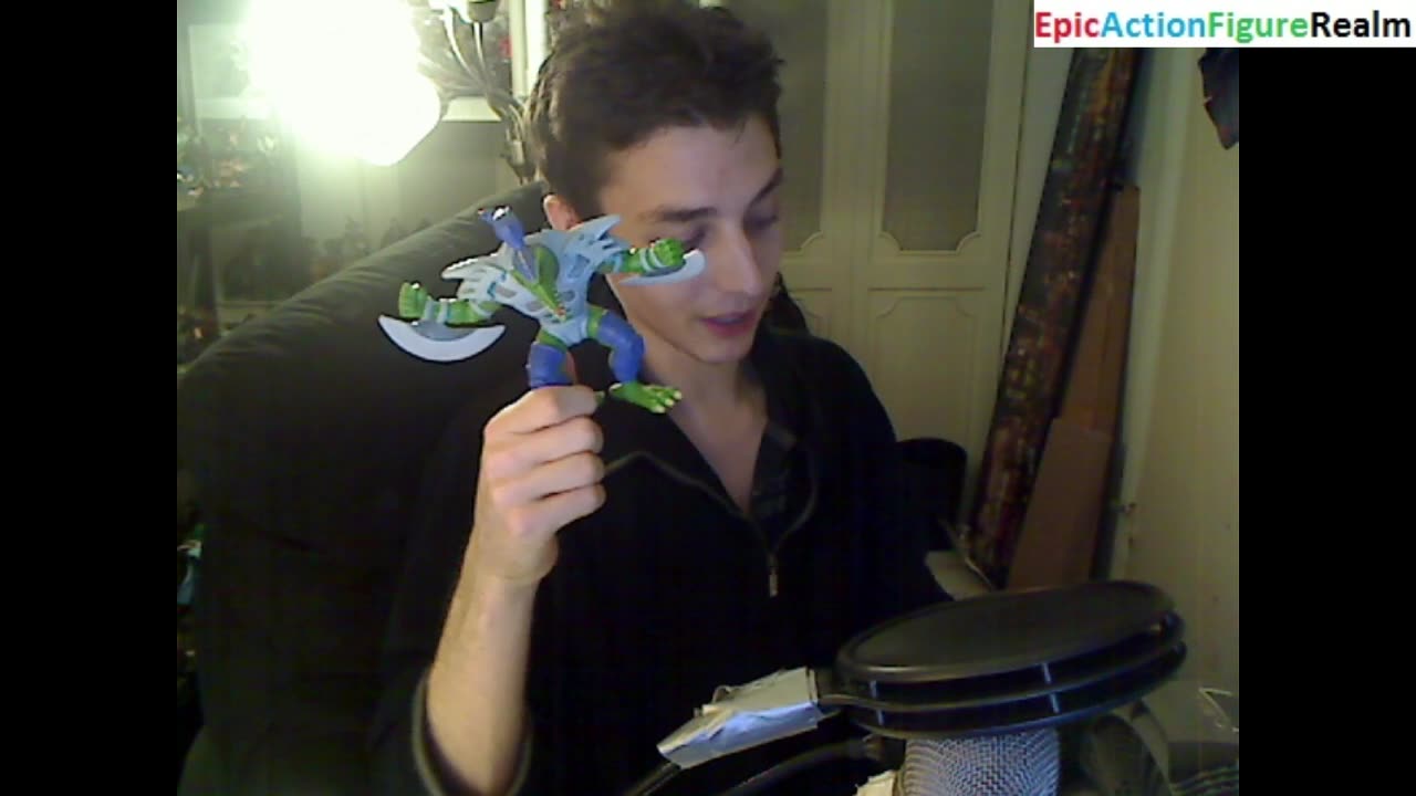 Unboxing The Yu-Gi-Oh! Celtic Guardian Action Figure