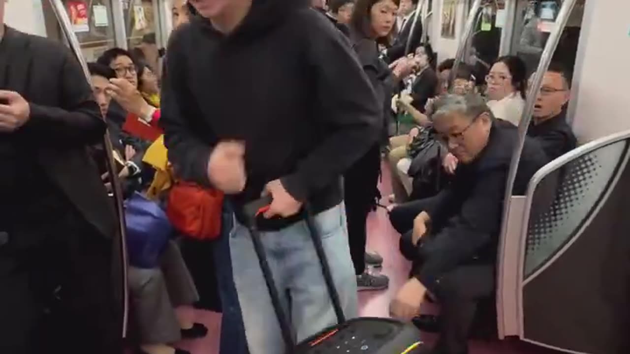 retard Tiktoker in Japan