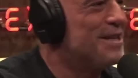 Joe Rogan thinks President Trump should run for Governor of California next. 😂