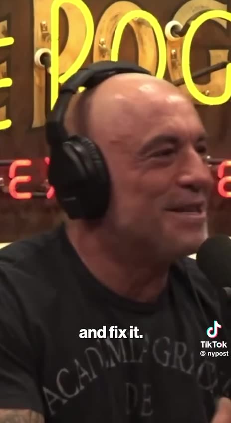 Joe Rogan thinks President Trump should run for Governor of California next. 😂