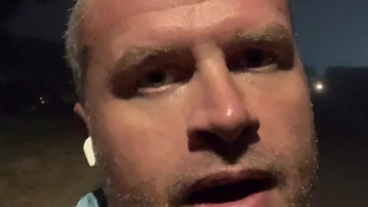 Don’t stand still.. 👑