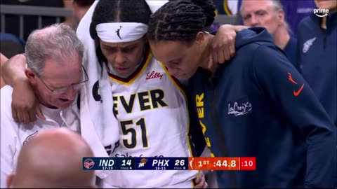 😱 Sydney Colson CARRIED OFF, KNEE injury | Indiana Fever vs Phoenix Mercury WNBA women's basketball
