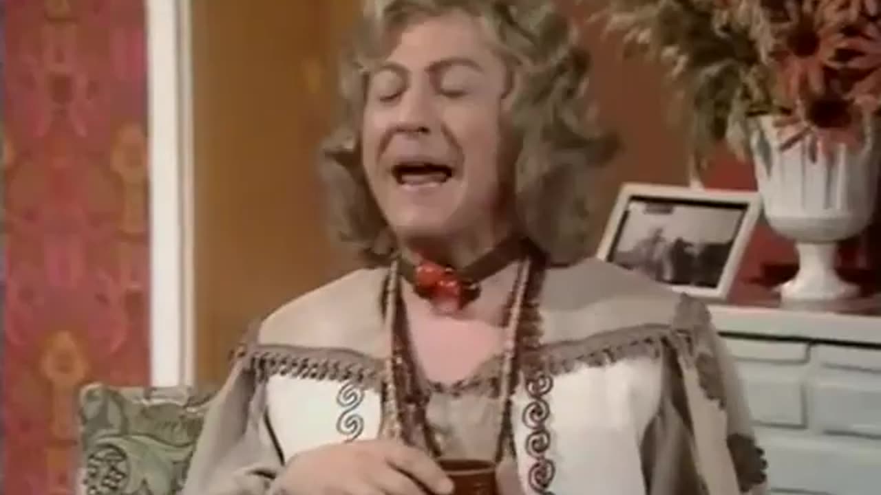 Scott on... The Sex War - starring Terry Scott & June Whitfield (1972)