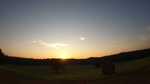Sun ☀ Rise 8 15 25 76f/24c