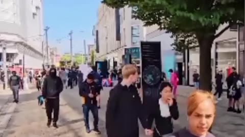 Martial Artist Vs Armed Street Thug