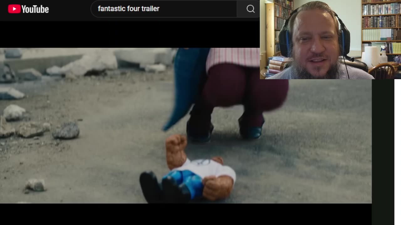 The Fantastic Four Trailer!! What is Going on with Pedro's Expression??