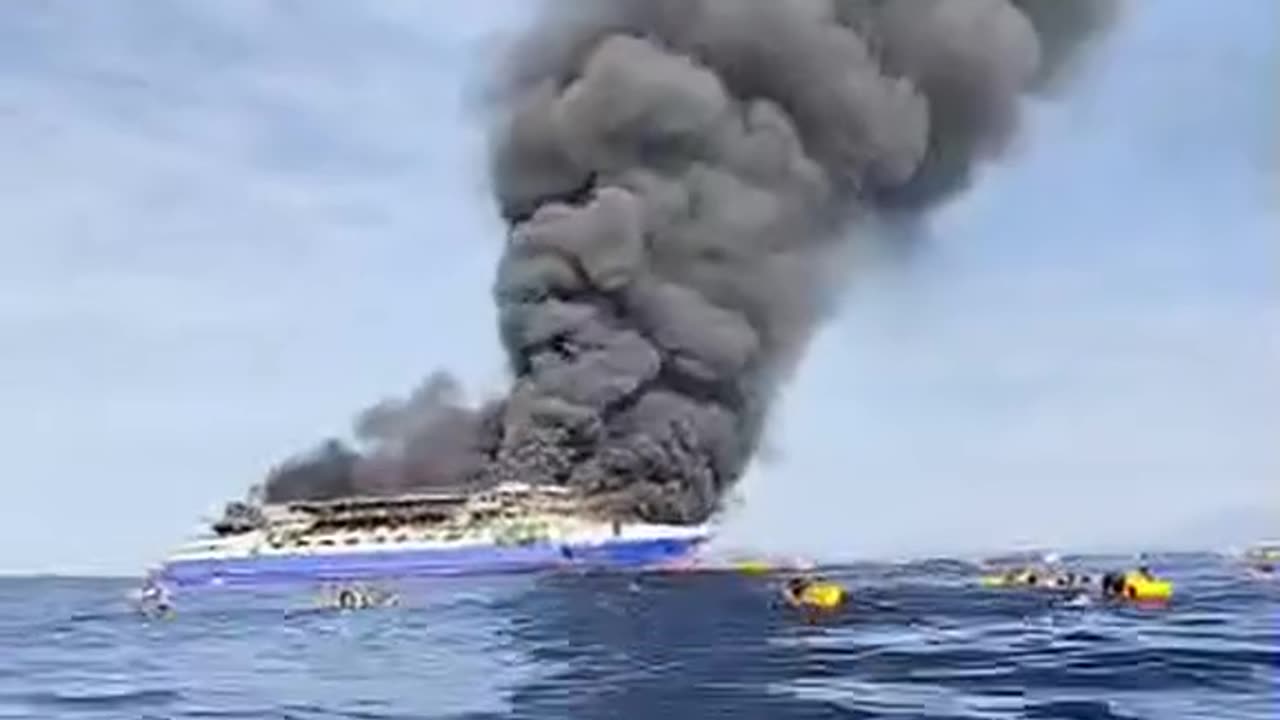 VIDEO:🚨BREAKING NEWS: Passengers Jump from Burning Ship in Indonesia Terrifying scenes