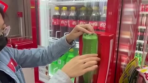 These Vending Machines Have A Mindblowing Feature! 🤯