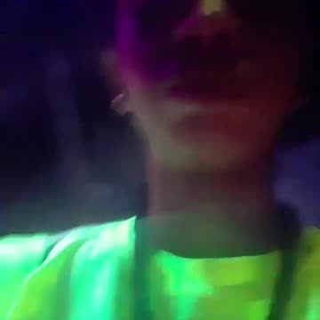 Part 4. Blooper. I didn't get selfie with tall orange skeleton.