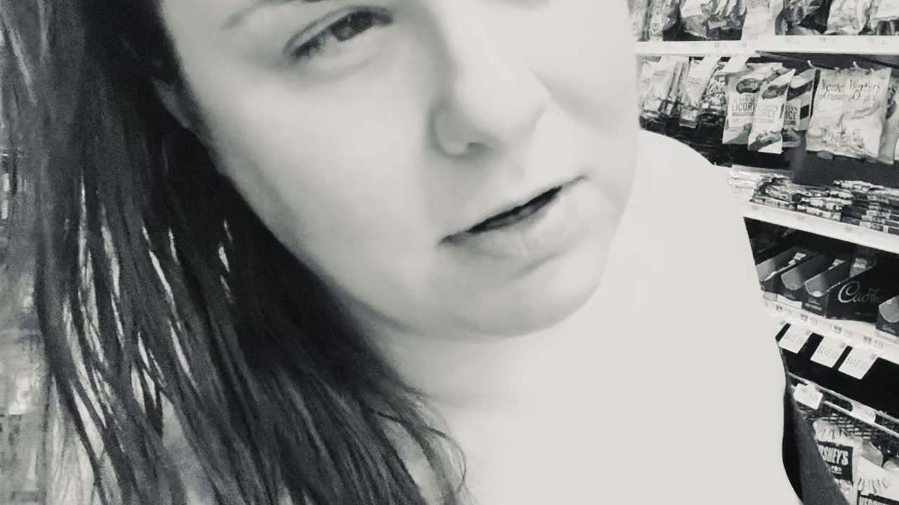 #Trying to #Shop while #UptownGirl by #BillyJoel is playing