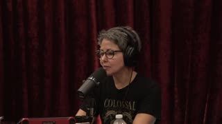 The Joe Rogan Experience | Beth Shapiro (2338)
