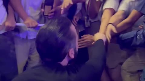 El Salvador's President Nayib Bukele shows young people some love!