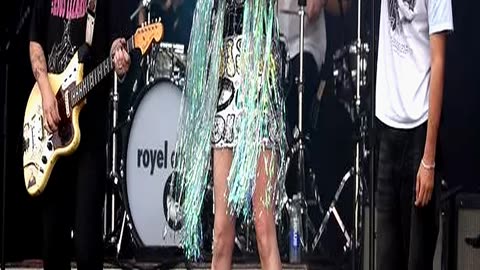 Bbc Radio 2s Sophie Ellisbextor Makes Surprise C