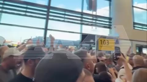 ✈️🚫 Aviation chaos in Russia: flights canceled due to drone threat, passengers
