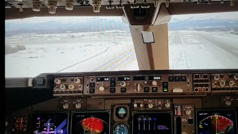 B747- Turbulence Landing