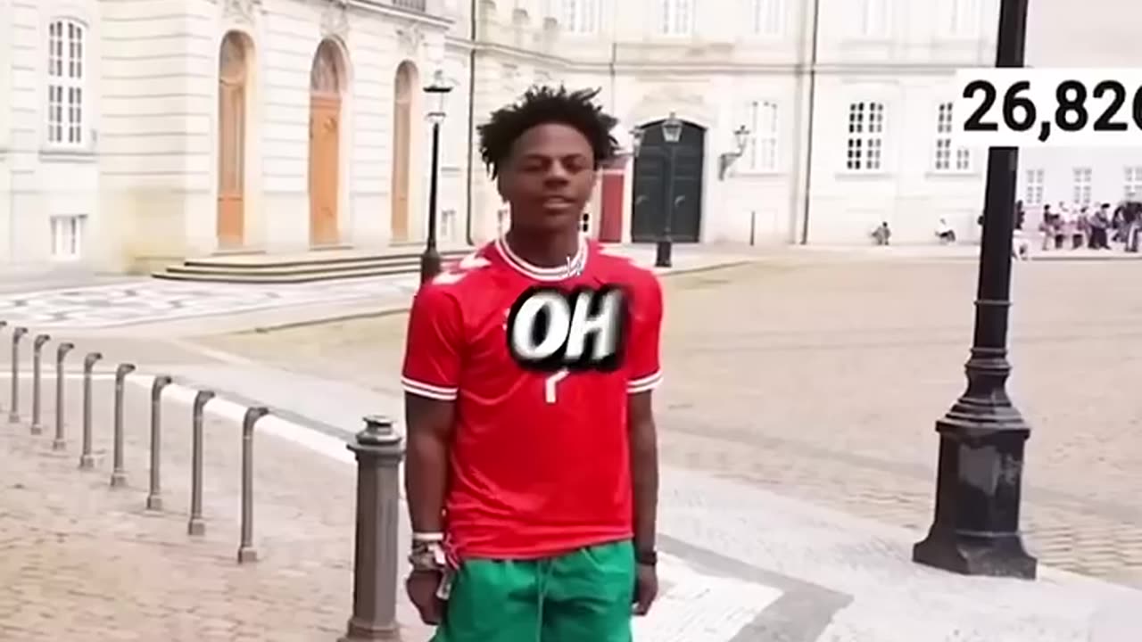 Speed IMITATES A Palace Soldier!💂♂️😳