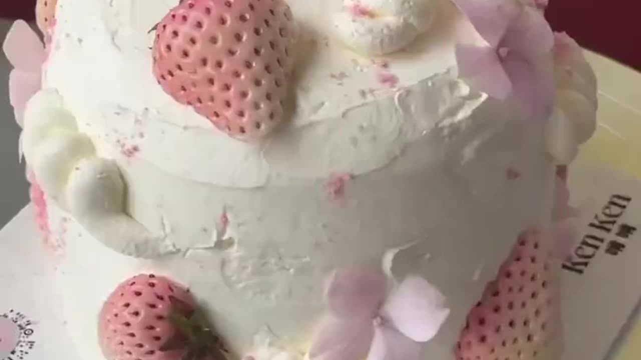 Vintage Buttercream Cake Decoration | Aesthetic Cake Design | Elegant Cake Ideas"