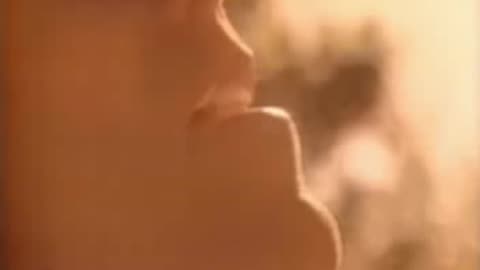 Boy Meets Girl - Waiting For A Star To Fall = Film Footage Music