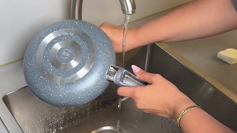 How to remove rust from pan easily