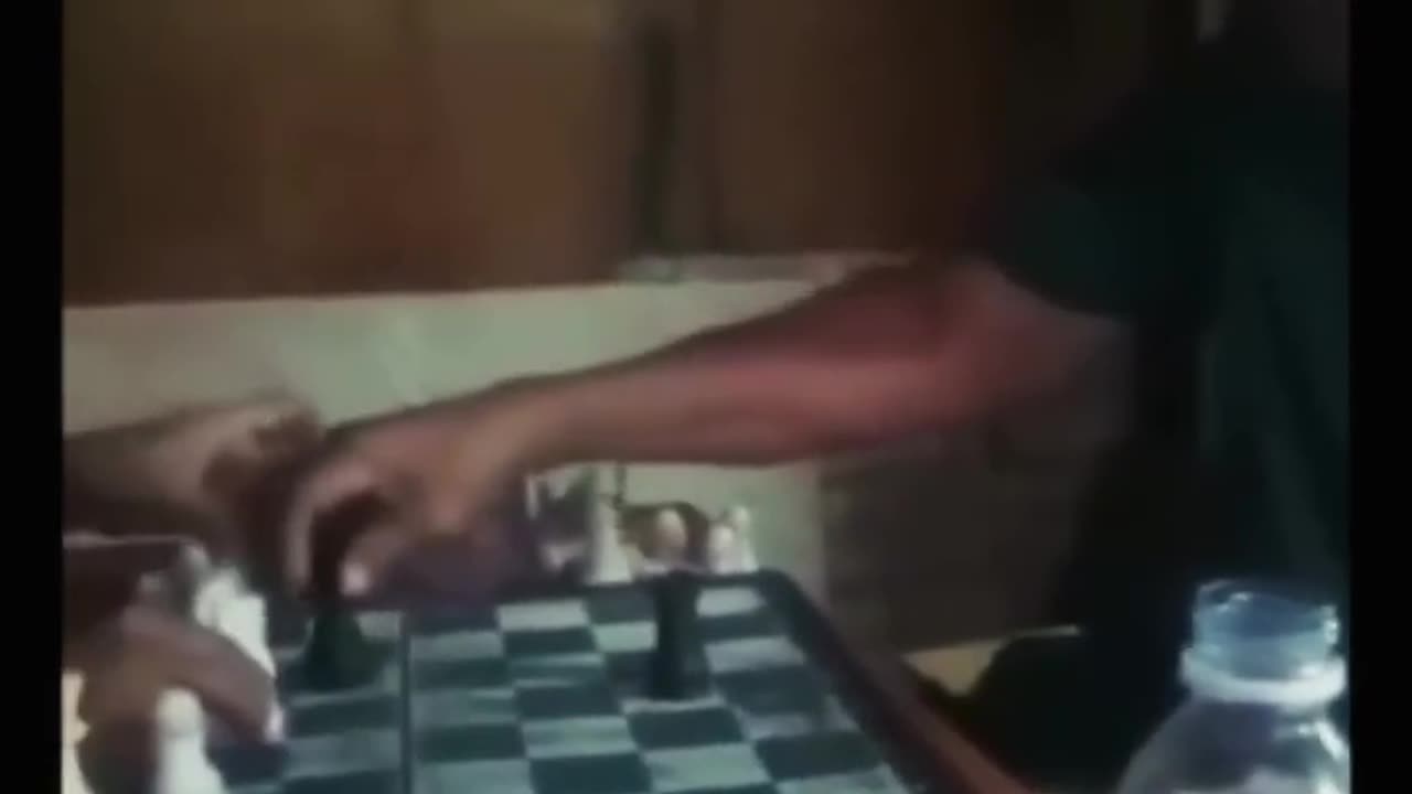 Apenas o básico. Ver um compilado de vídeos desses ia ser top demais pra um vídeo