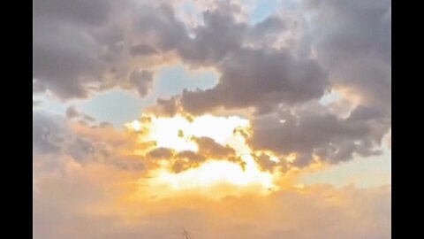 When The Sky Glitches