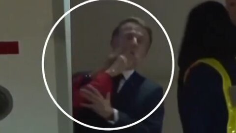 Macron SLAPPED by wife - CAUGHT ON CAMERA