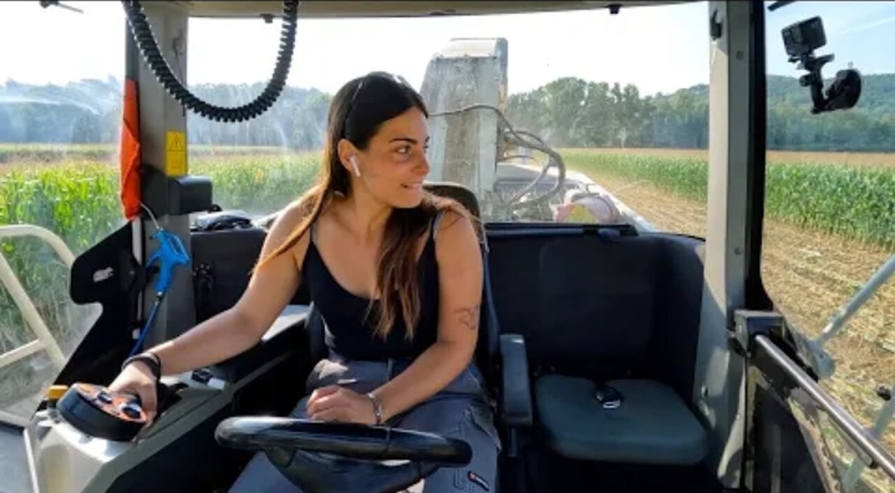 GIRL & TRACTOR | AGNES and CORN SILAGE in ITALY