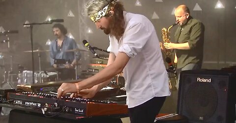 The War On Drugs - Under The Pressure - Live - 2018 - HD