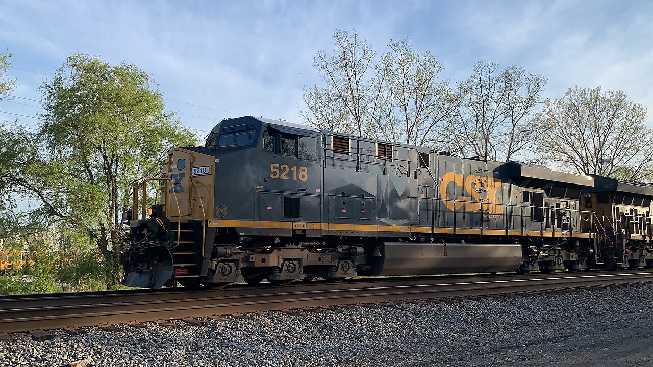 Lightning Fast CSX Train part 19 Speeding Spine Car