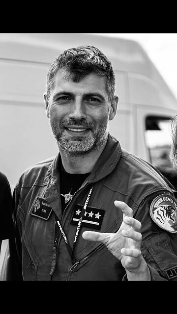 Nie żyje pilot samolotu F-16, który rozbił się dzisiaj wieczorem na lotnisku w Radomiu.