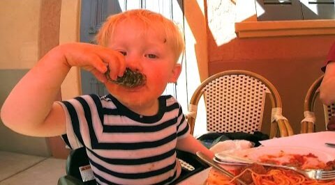 Kids try raw oysters for the first time.