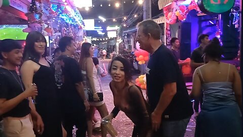 Hua Hin nightlife. walking street. happy ending massage shops. Thailand. yulichka wants it travel