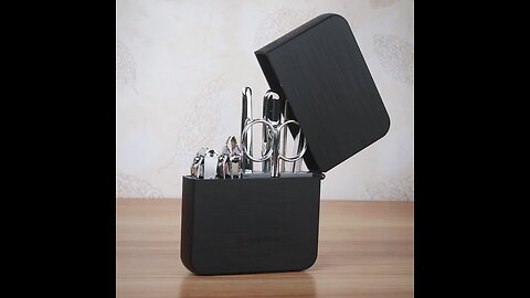 7-Piece Manicure Kit, with 2 Nail Clippers, Beauty Scissors, Nail File, for Fingernails & Toenails