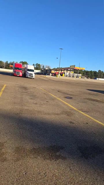 JUST WAITING #truckesvlogs #truckdriver #trucking #longhaultrucker #truckdriverjobs #trucker