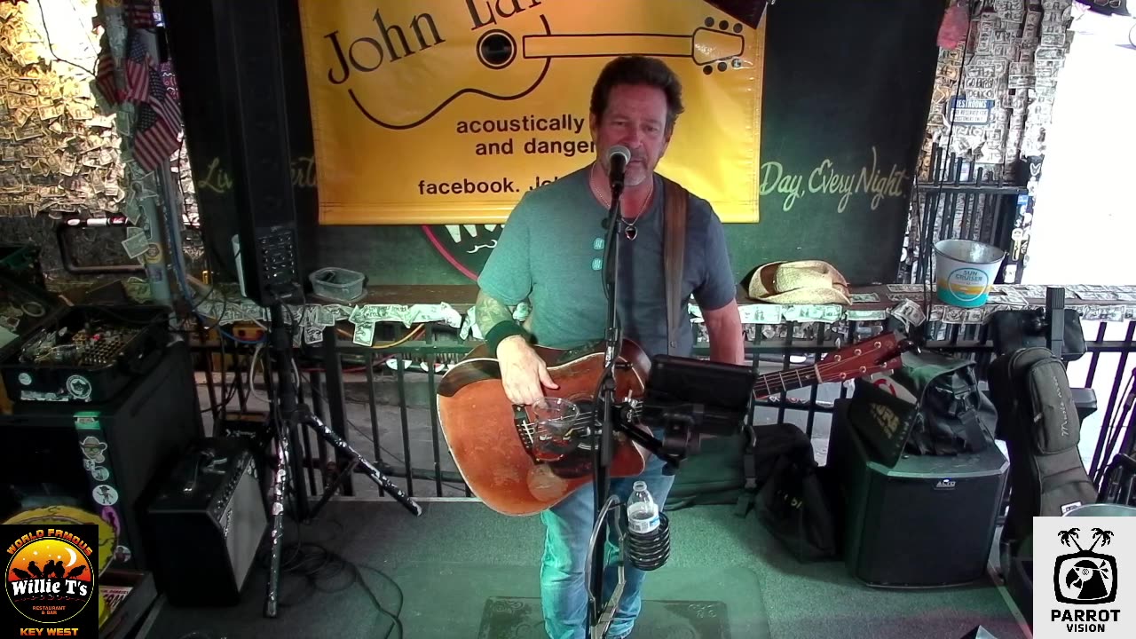 LIVE Music Everyday!