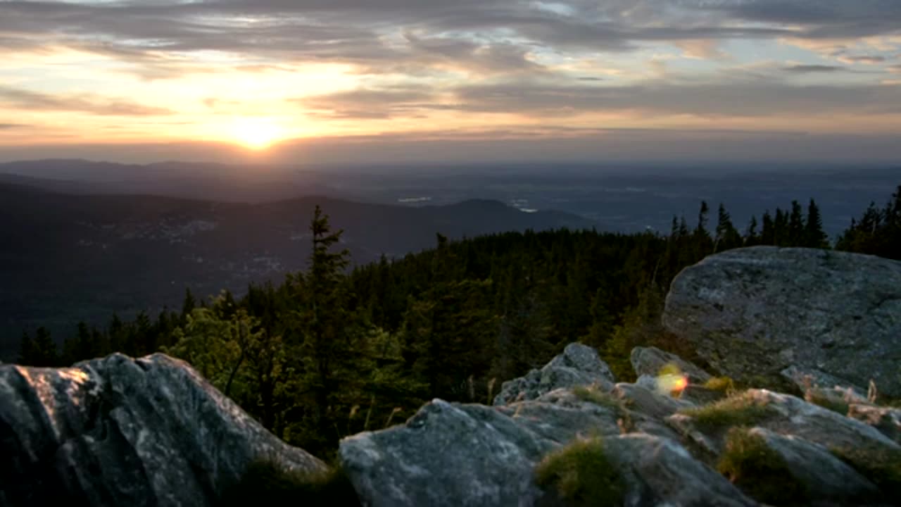 MOUNTAIN WIND SOUND FOR RELAX