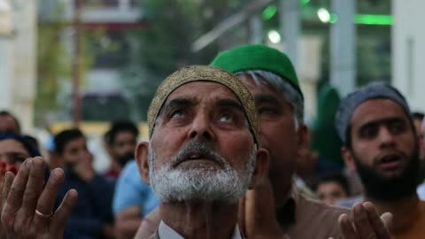 American Influencer Reveals Terrifying Experience Traveling Through India as Muslim