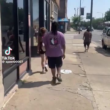 African plays Knock Out Game on female