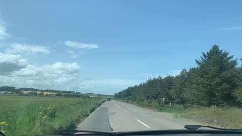 Driving from Lossiemouth to Hopeman, almost. Enjoy the scenery! (26/06/2025)