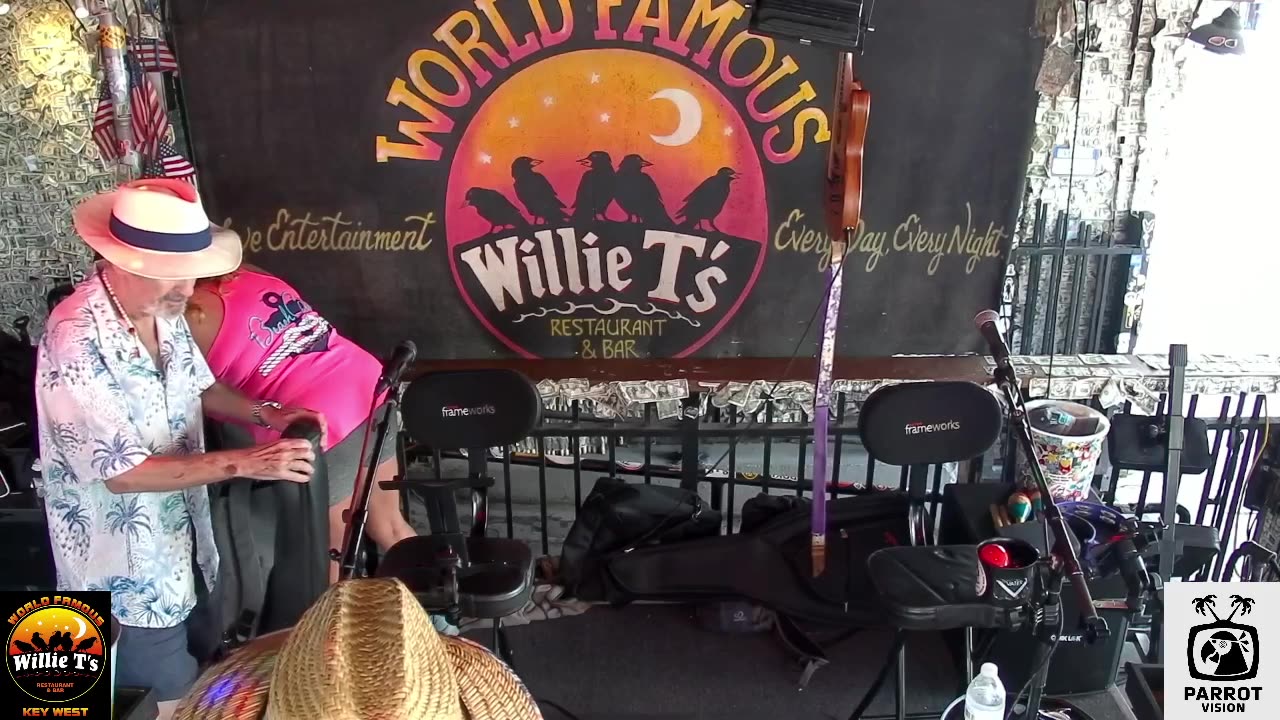 LIVE Music Everyday!