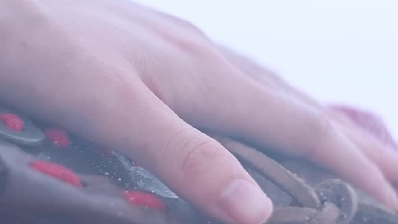 Mulan Triggers an Avalanche to Save Her Army!