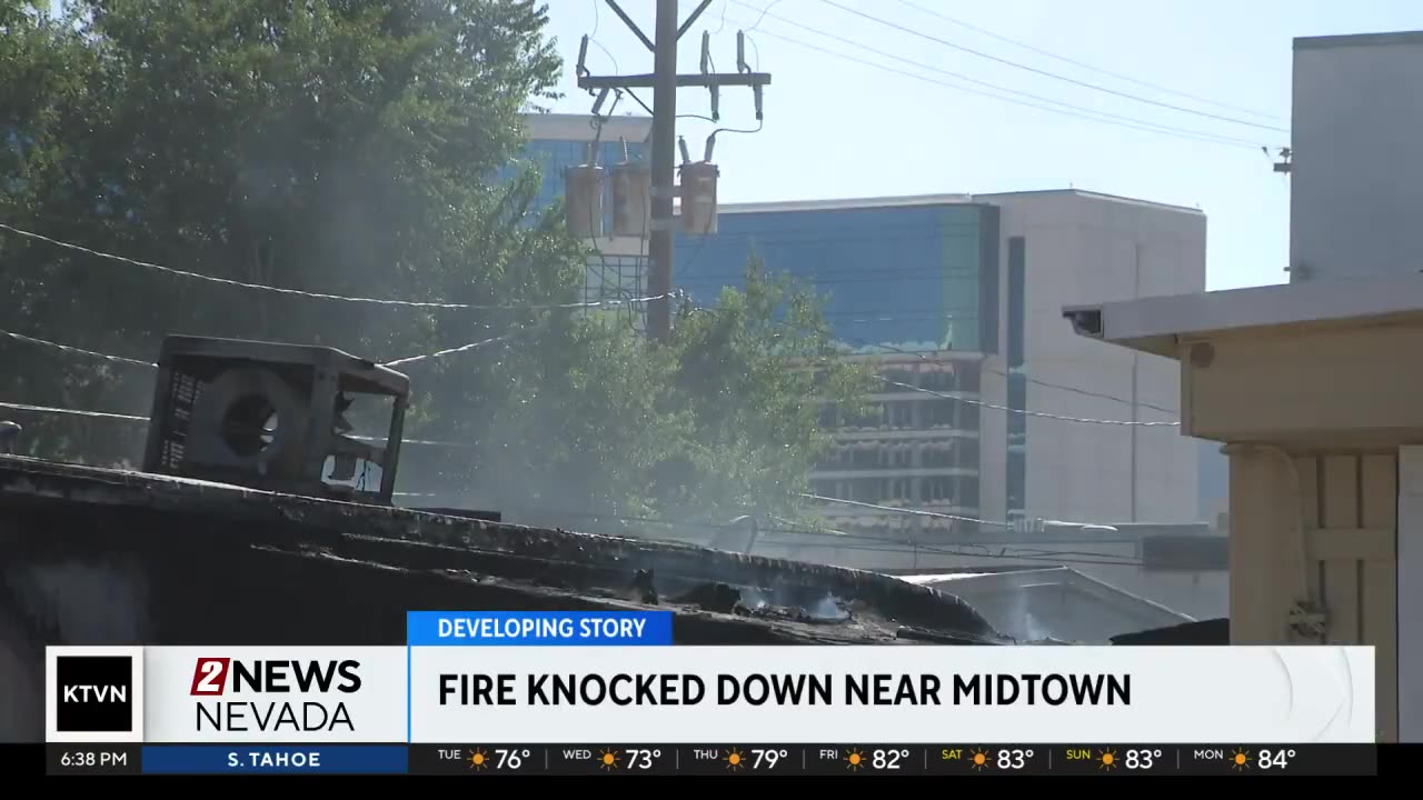Firefighters quickly extinguish two mobile home fires near Midtown|sunmax966