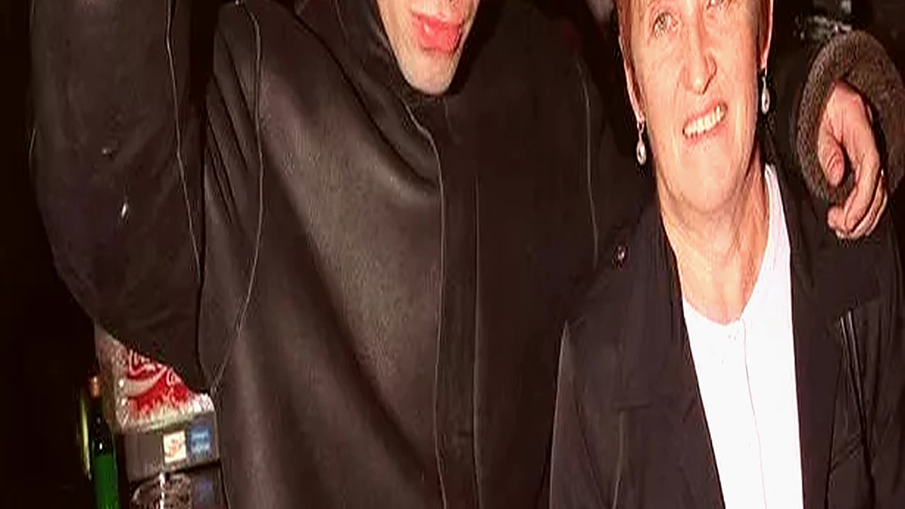 Liam and Noel Gallaghers Mum Peggy Finally Sees O