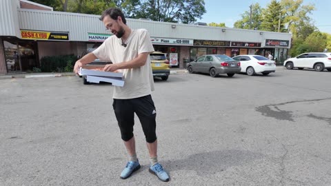 Piero's Pizzeria Large Pepperoni Pizza Review