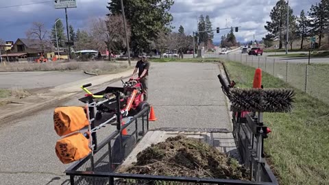 I Discovered A MOSS INFESTED Sidewalk And SCRAPED It Clean_part12