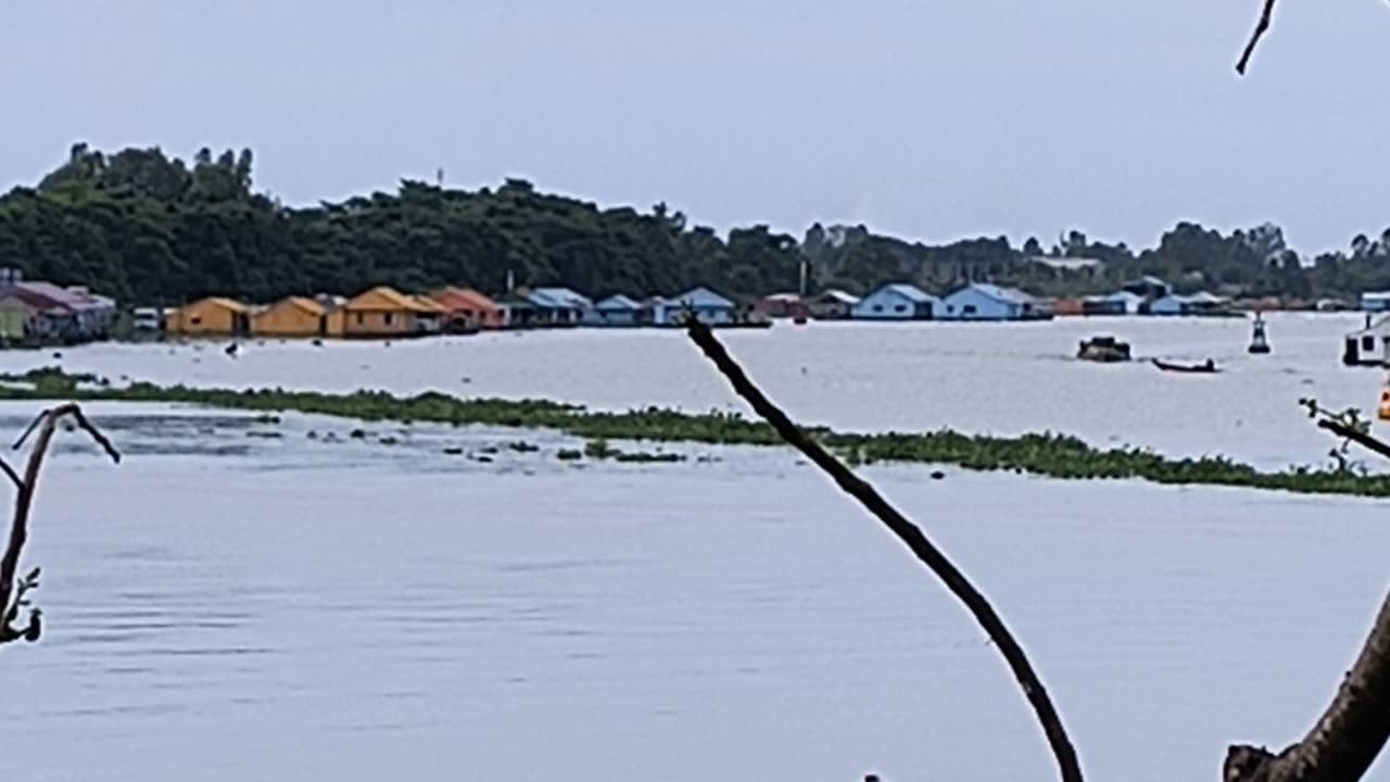 Hậu river straight from Phnom Pehn to Châu Đốc