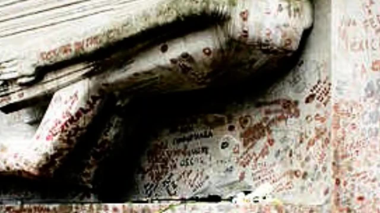 FAMOUS GRAVES - VOL. 155: OSCAR WILDE